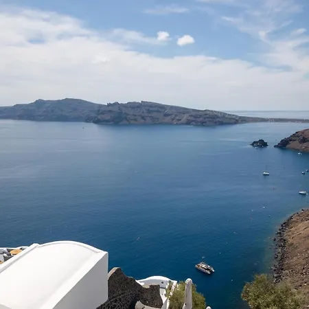 Ikies Santorini Hotel Oia