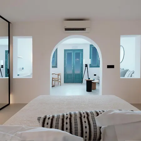 Ikies Santorini Hotell 4*