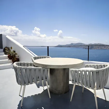 Ikies Santorini Hotell 4*